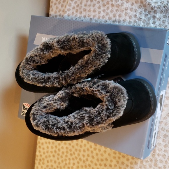 Khombu Women Boots, Size 9 Color Black - Picture 6 of 10